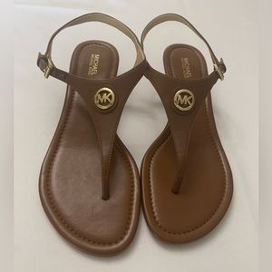 MICHAEL KORNS brown wedge sandals